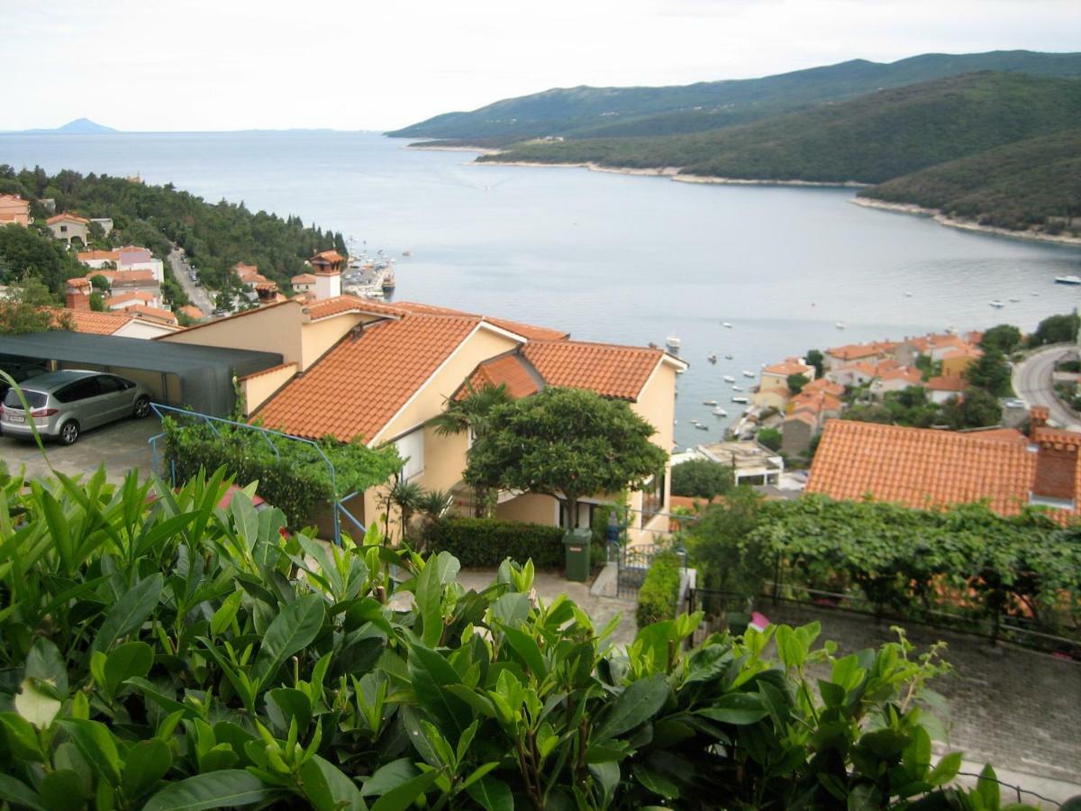 Luxury 1 Bedroom Apartment In Rabac Exterior foto